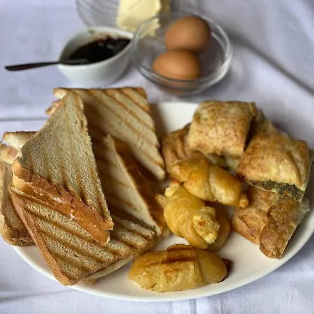 Traditional Vrigiis Maison d'hôtes