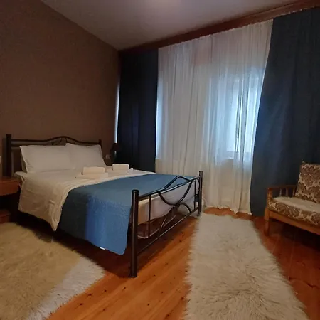 Traditional Vrigiis Gasthof Agios Germanos