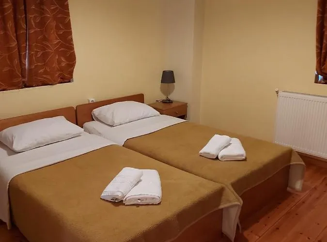 Traditional Vrigiis 3* Agios Germanós